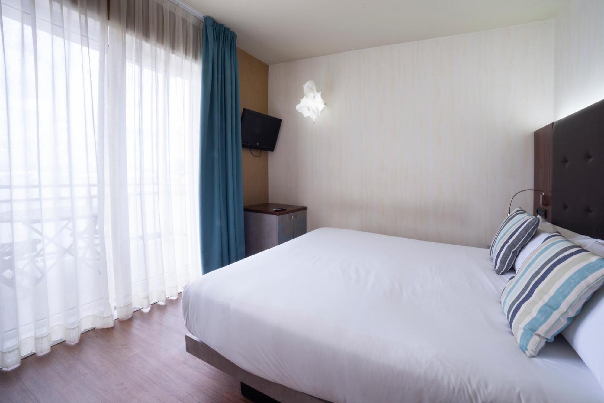 Petit Palace Tamarises Getxo Værelse billede