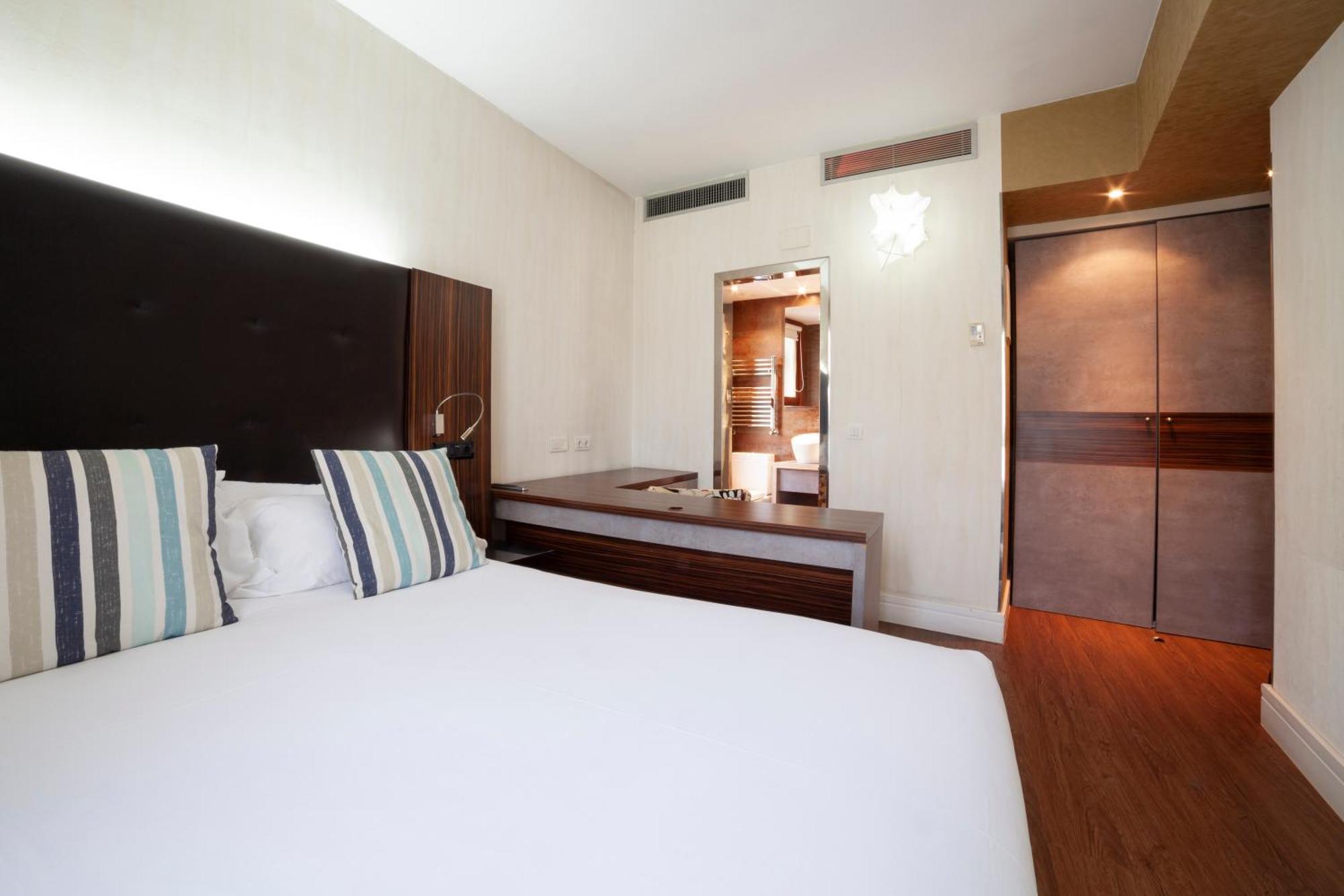 Petit Palace Tamarises Getxo Værelse billede